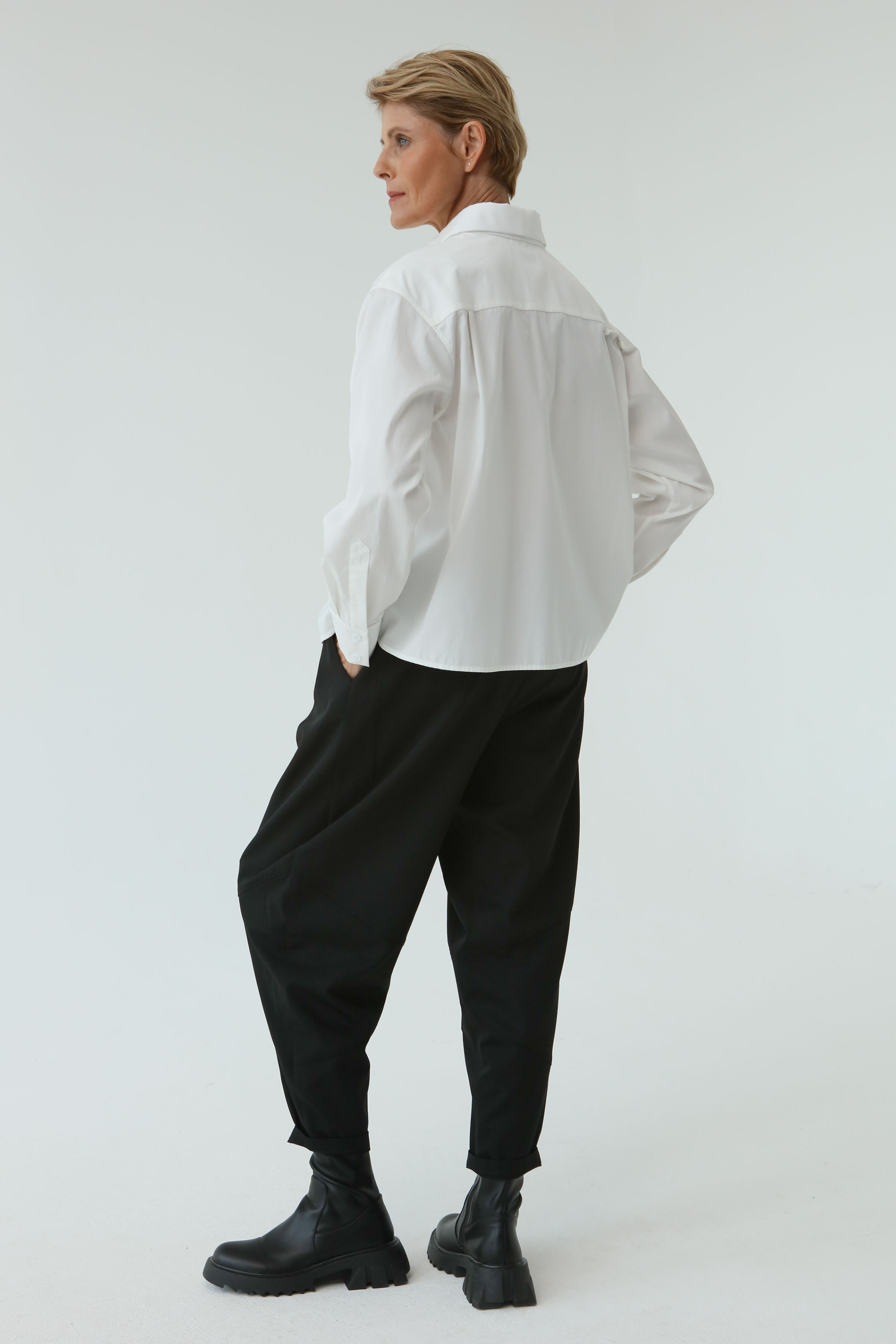 Блуза рубашка с декором  от Lesel (Лесель)! Заказывайте по ✆ 8 (800) 777 02 37