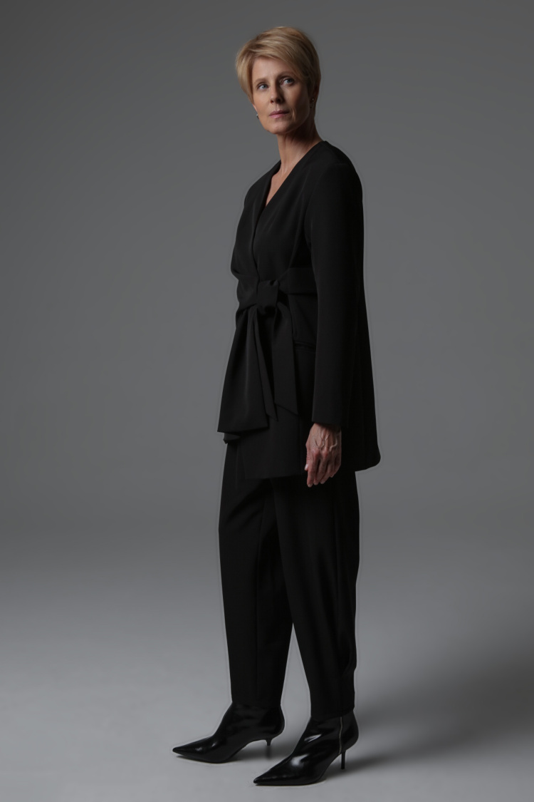 Брюки с защипами