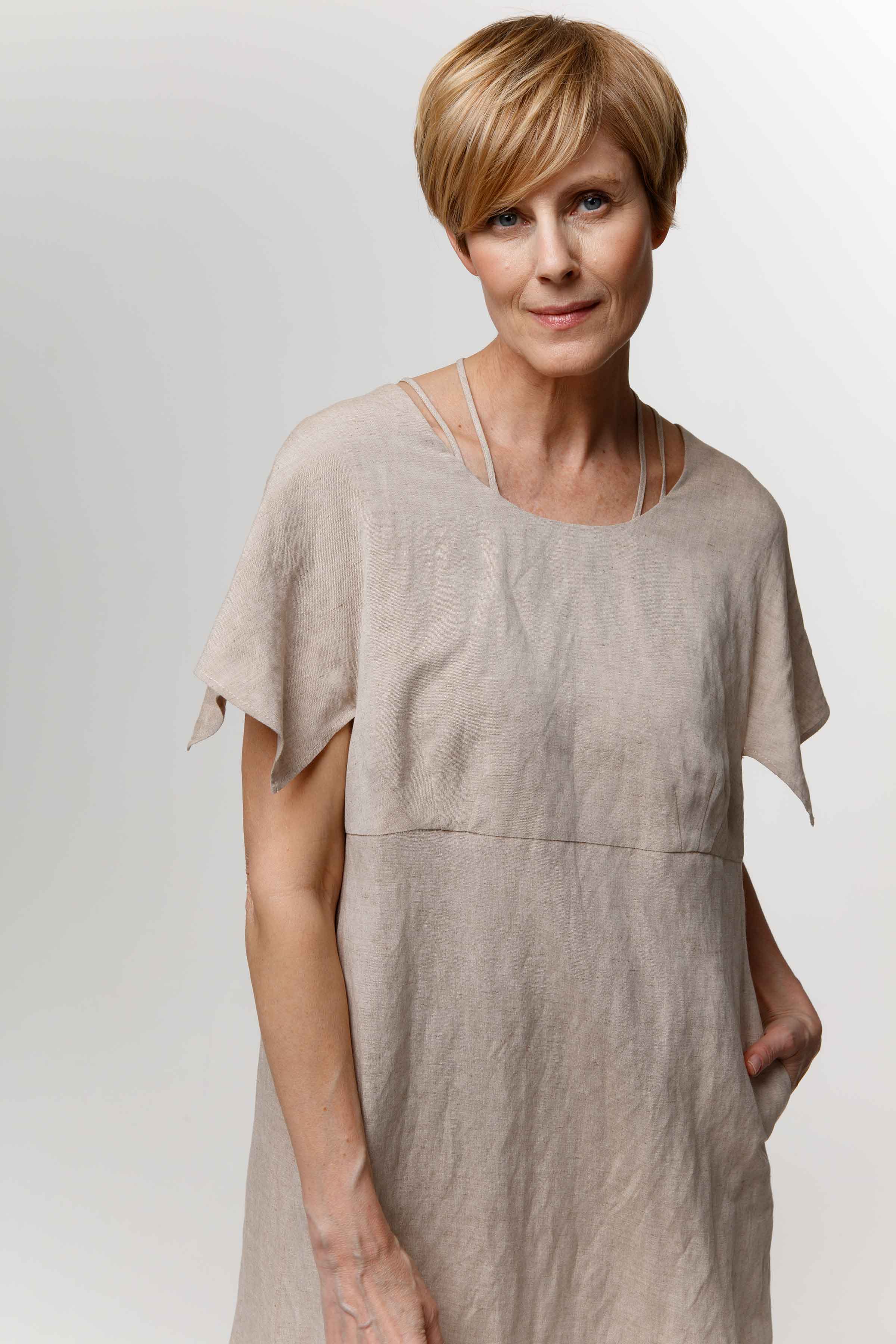 Платье с крылышками, лён 02 Песок (sable) от Lesel (Лесель)! Заказывайте по ✆ 8 (800) 777 02 37