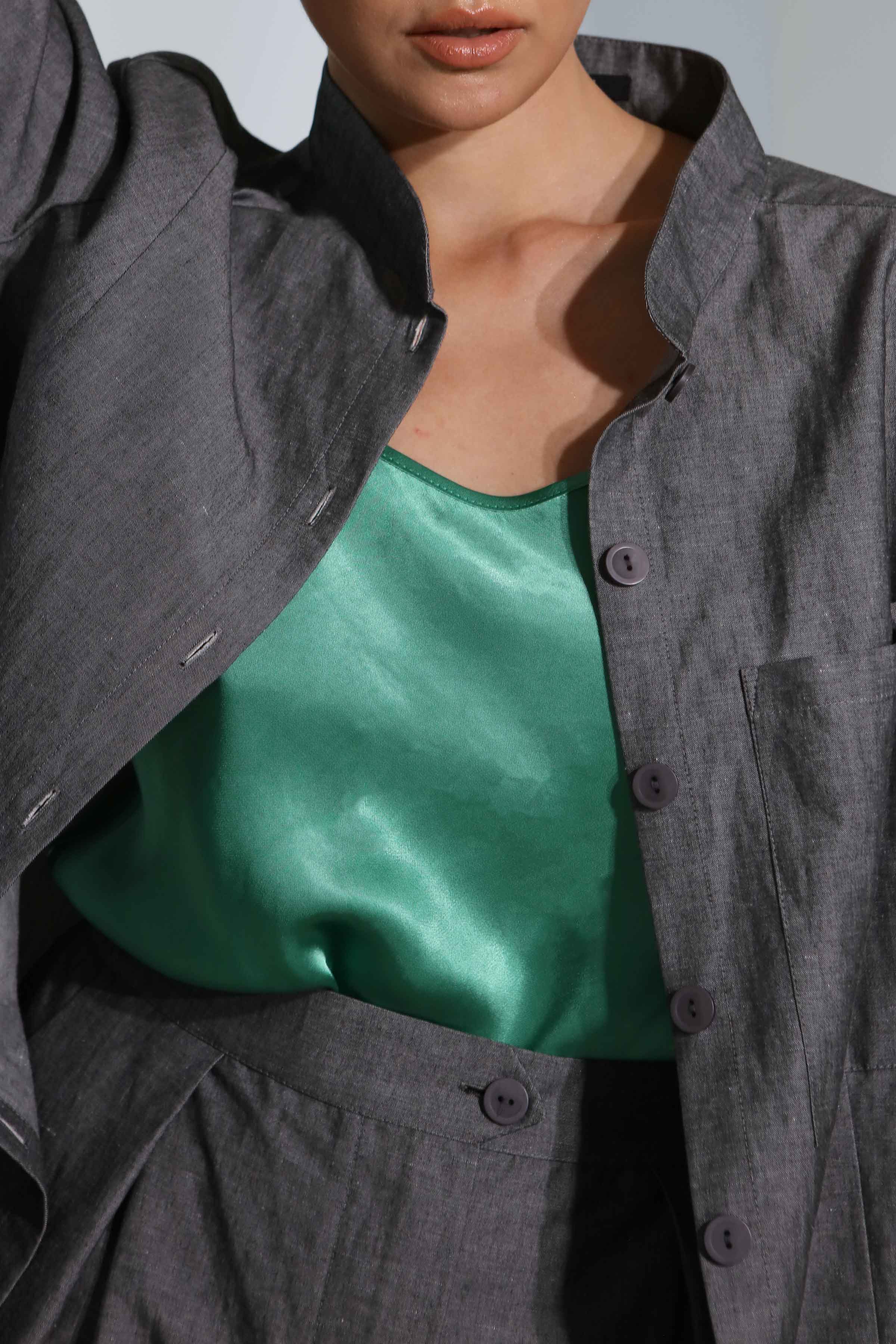 Блуза топ на бретелях, атласный  от Lesel (Лесель)! Заказывайте по ✆ 8 (800) 777 02 37