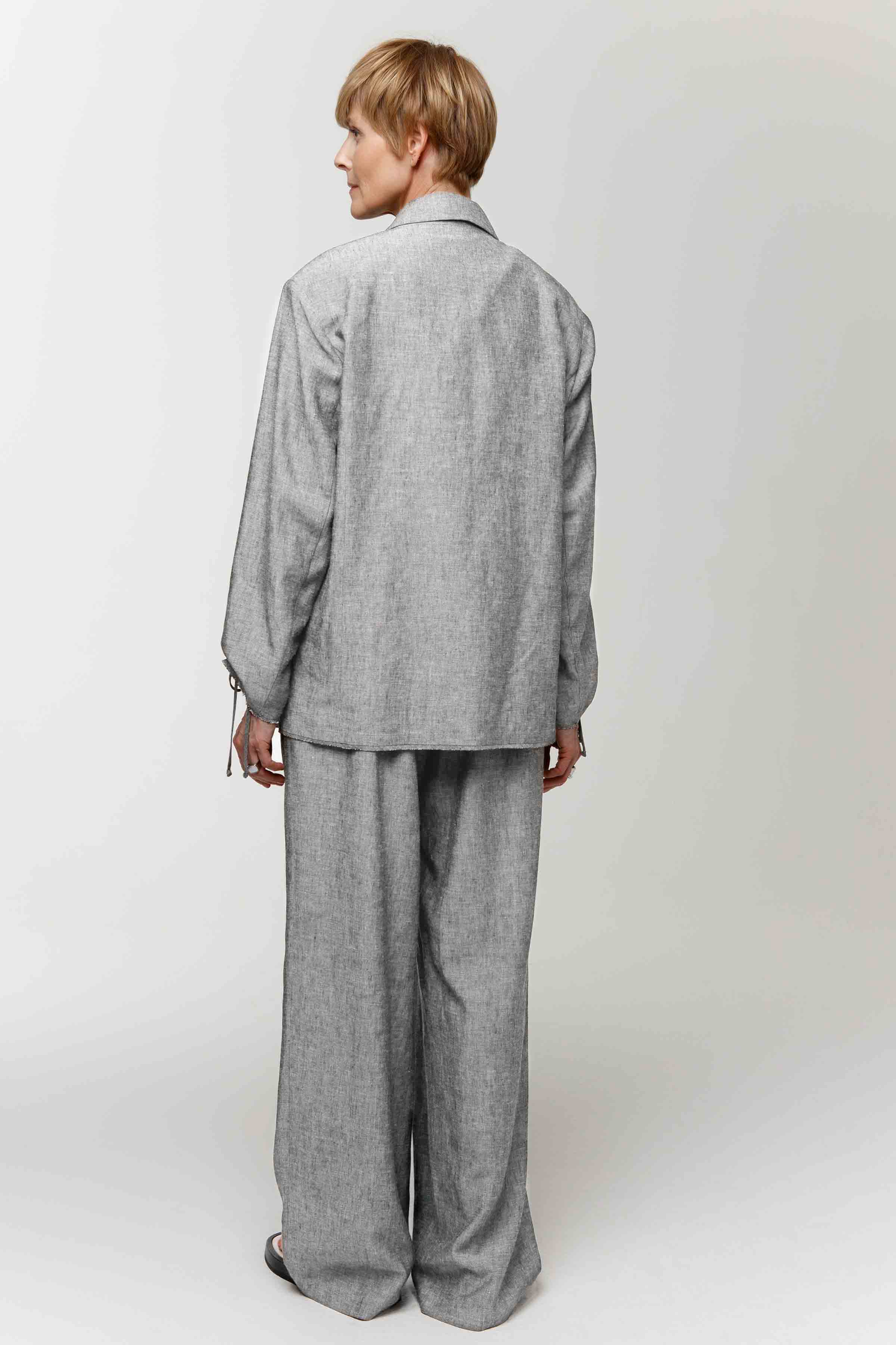 Брюки прямые со складками, лён  от Lesel (Лесель)! Заказывайте по ✆ 8 (800) 777 02 37