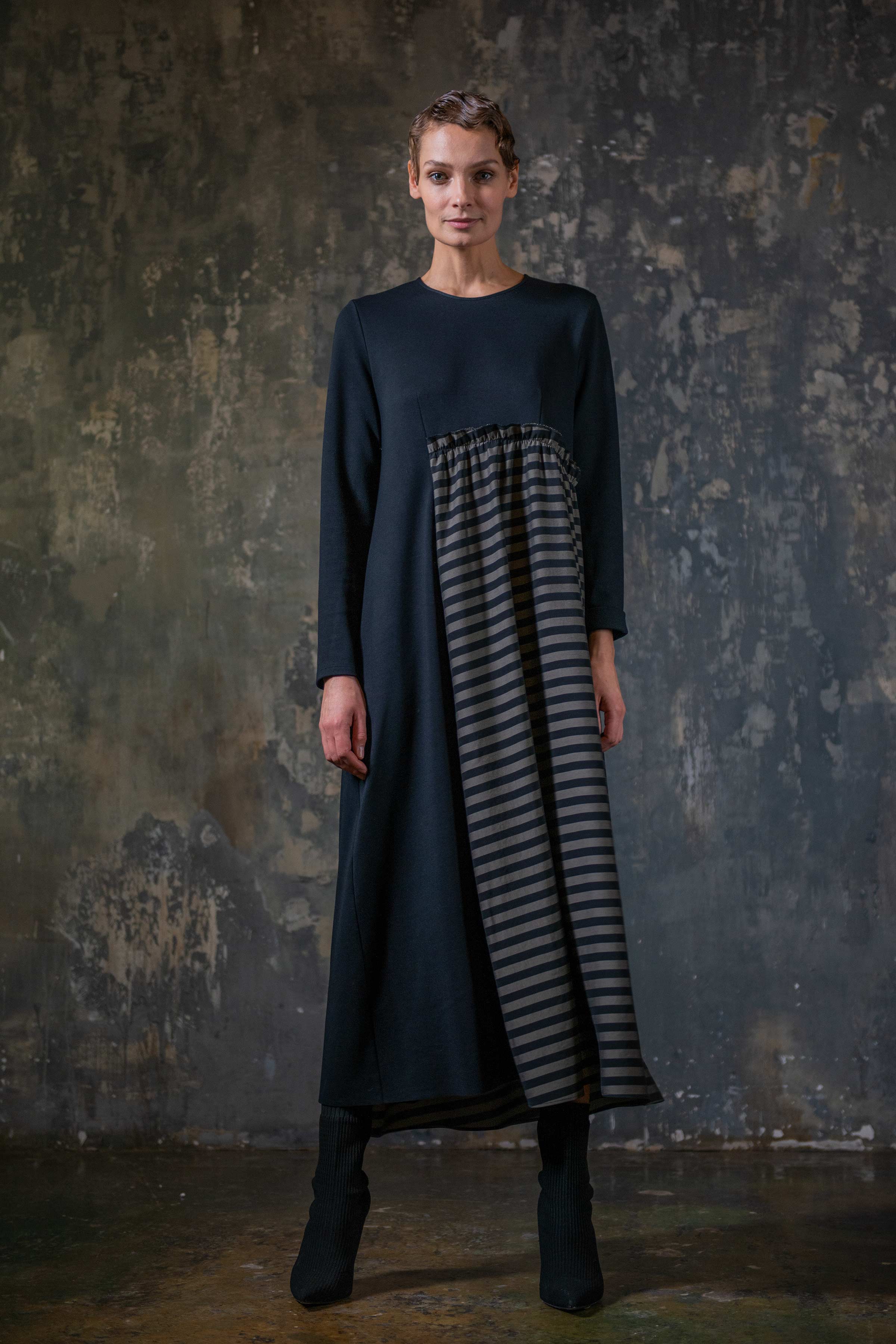 Платье длинное комбинированное, полоска 90 В полоску (striped), 90 В клетку  (damiers) от Lesel (Лесель)! Заказывайте по ✆ 8 (800) 777 02 37