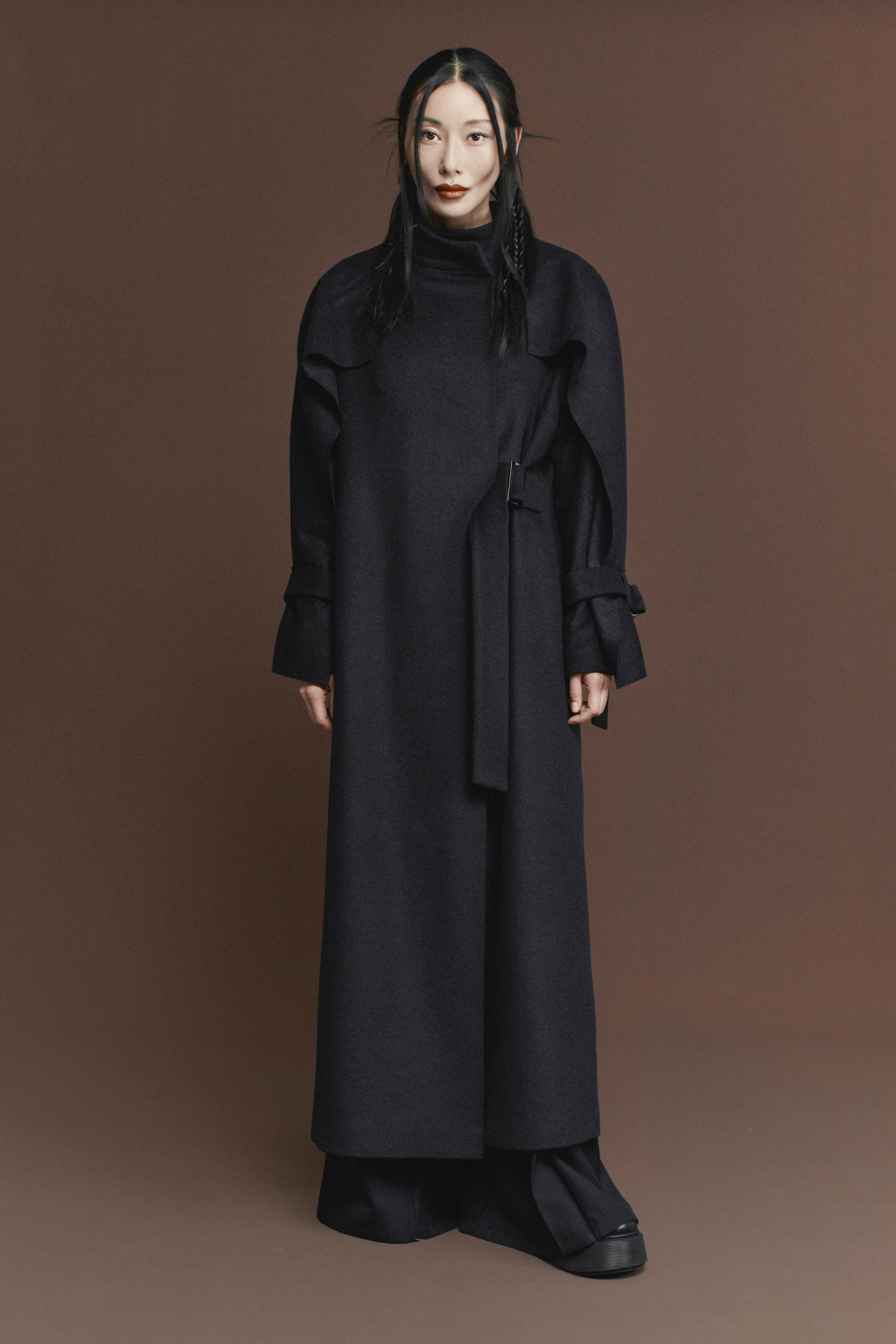 Тренч длинный, пелерины 11 Антрацит (anthracite), 00 Черный (noir) от Lesel (Лесель)! Заказывайте по ✆ 8 (800) 777 02 37