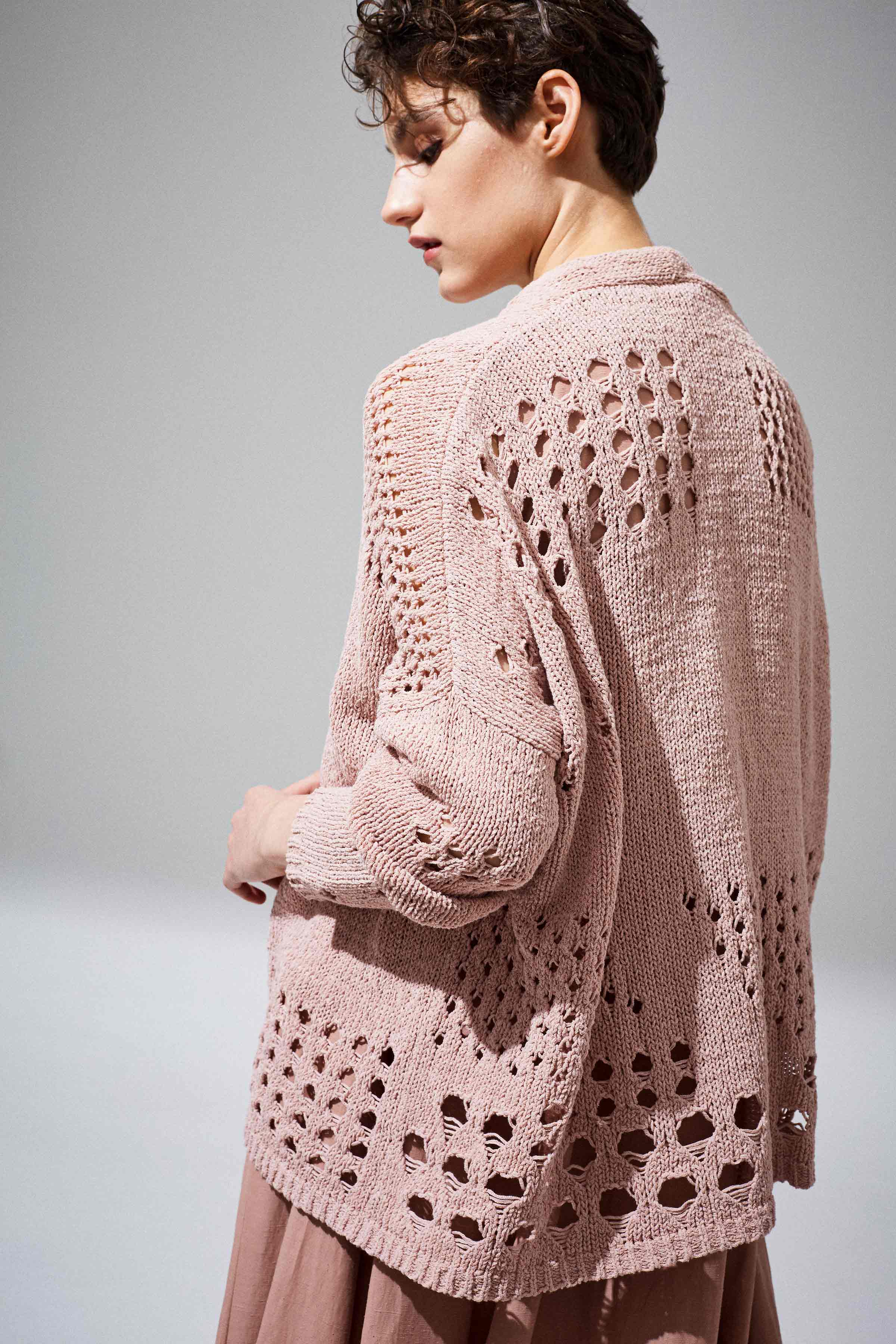 Кардиган «Кроше»  41 Розовый мрамор (marbre rose) от Lesel (Лесель)! Заказывайте по ✆ 8 (800) 777 02 37