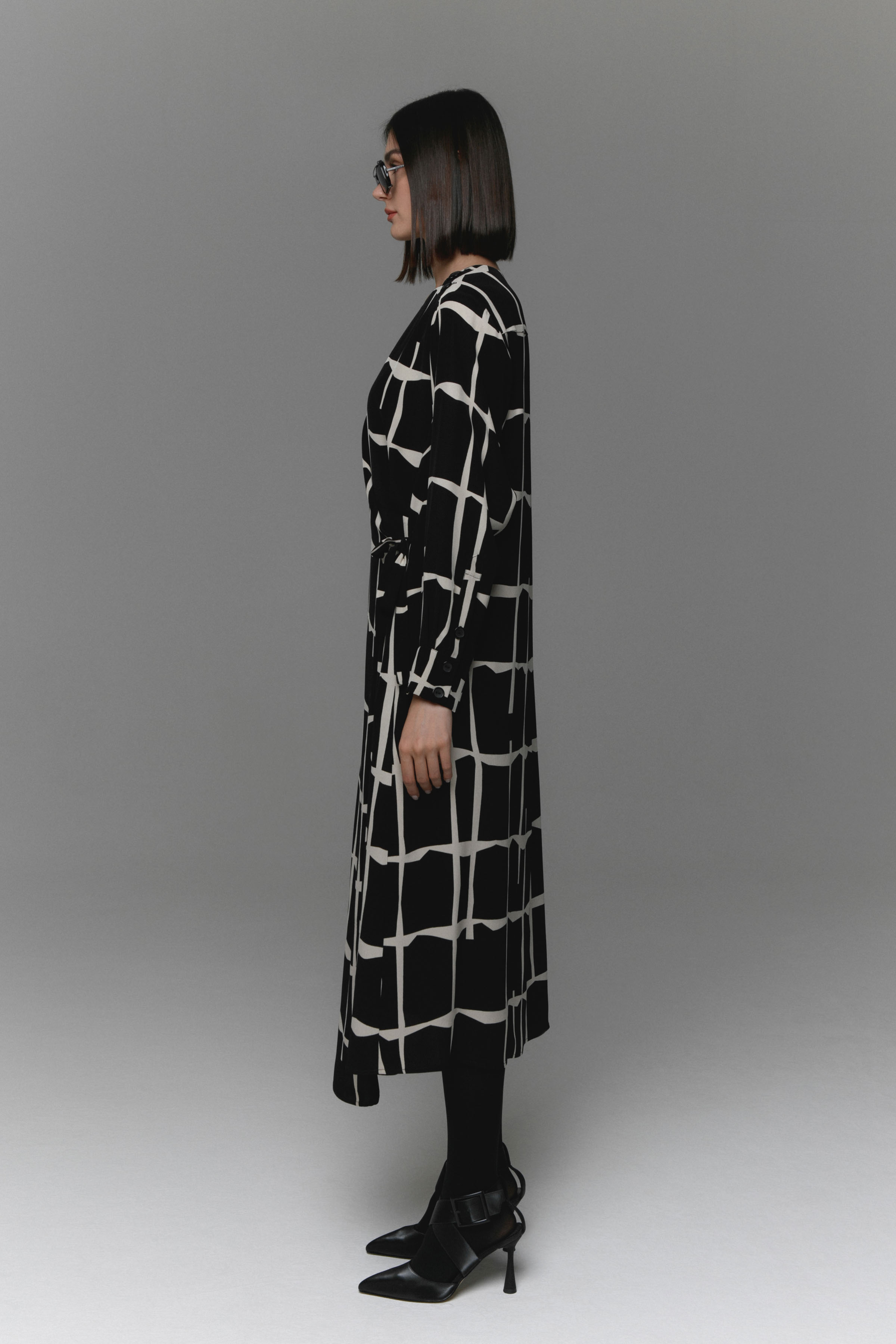 Платье с запахом, клетка 00 Черный (noir) от Lesel (Лесель)! Заказывайте по ✆ 8 (800) 777 02 37