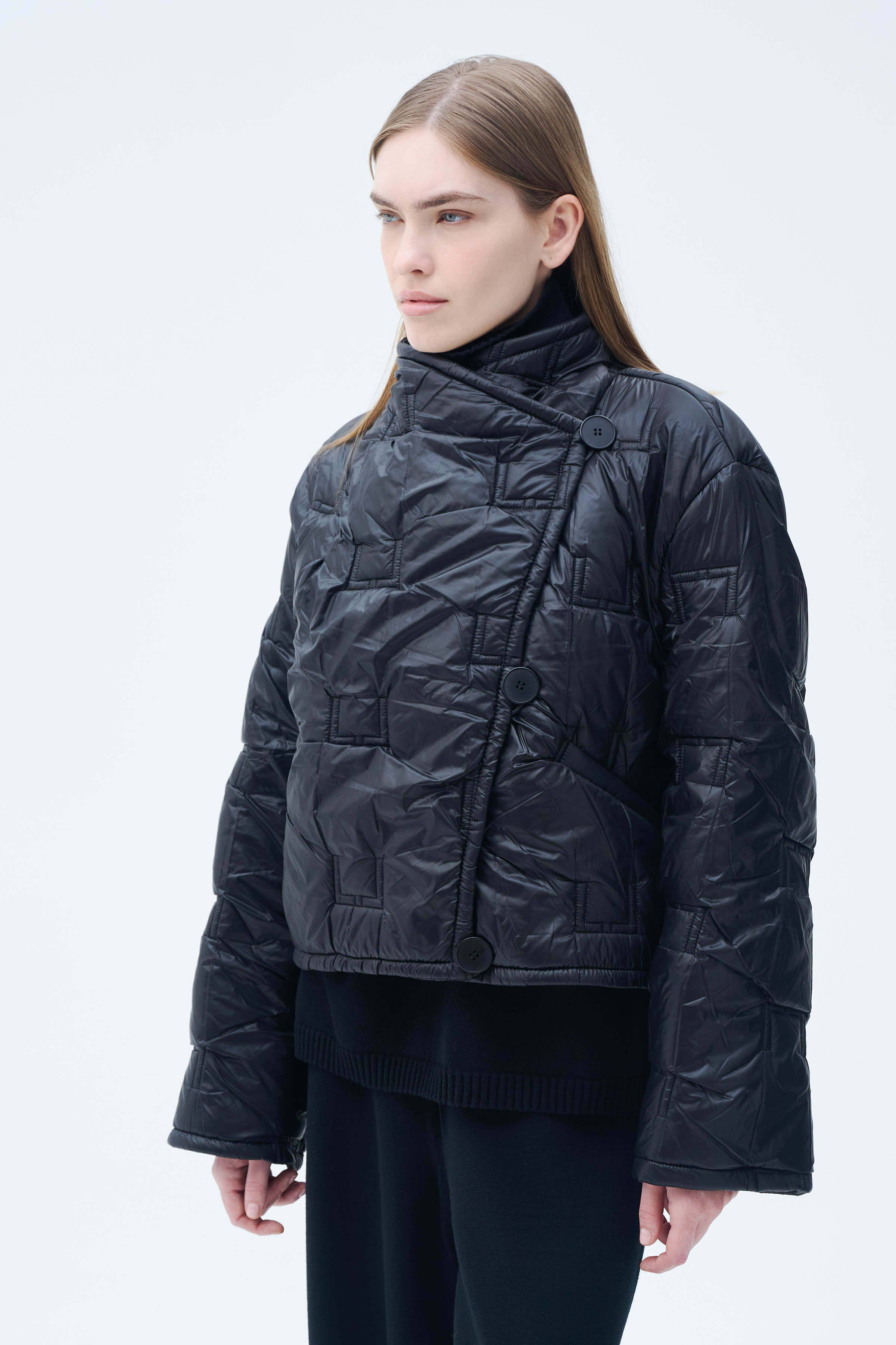 Куртка стежка лого, короткая 00 Черный (noir) от Lesel (Лесель)! Заказывайте по ✆ 8 (800) 777 02 37