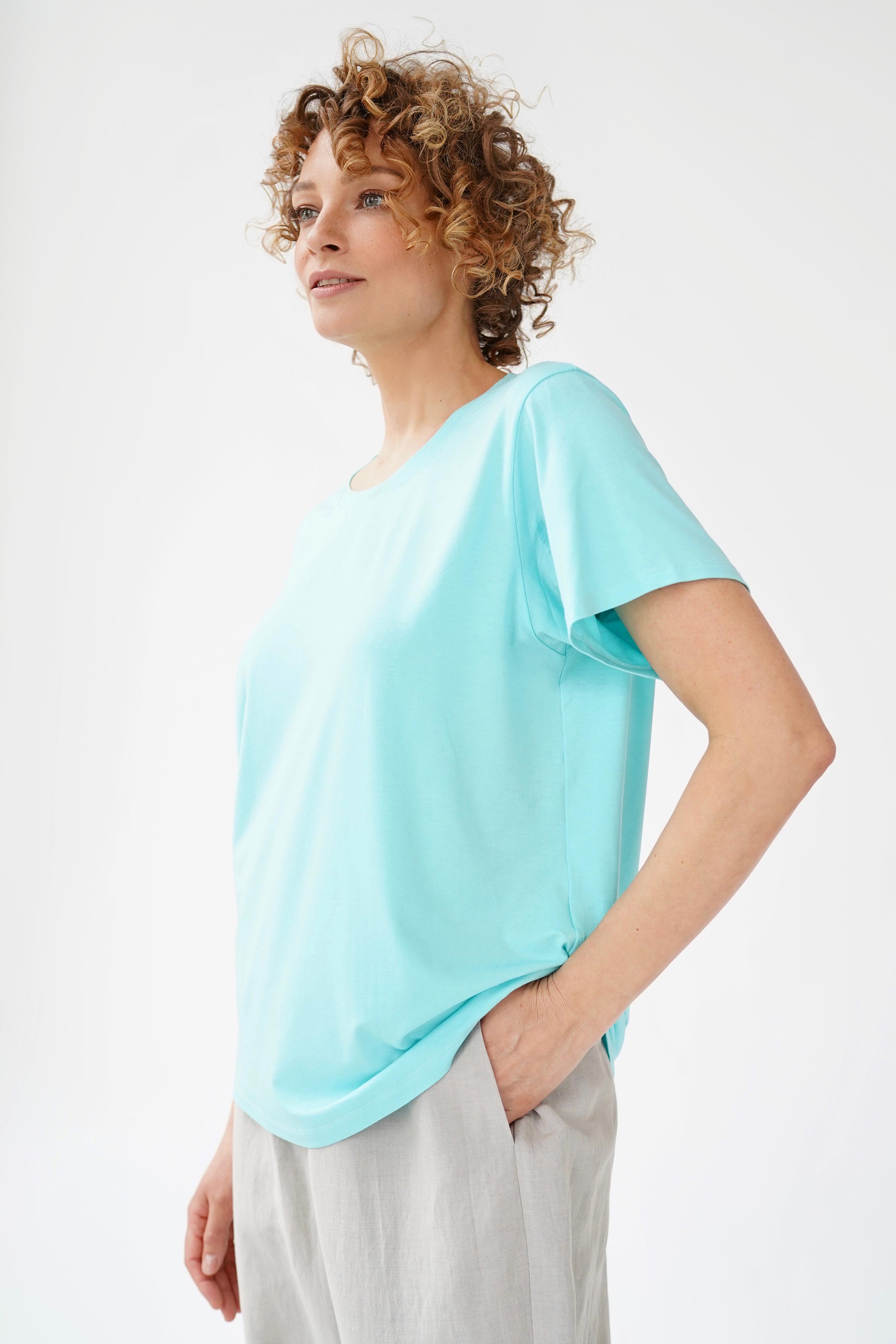 Блуза Футболка База  от Lesel (Лесель)! Заказывайте по ✆ 8 (800) 777 02 37