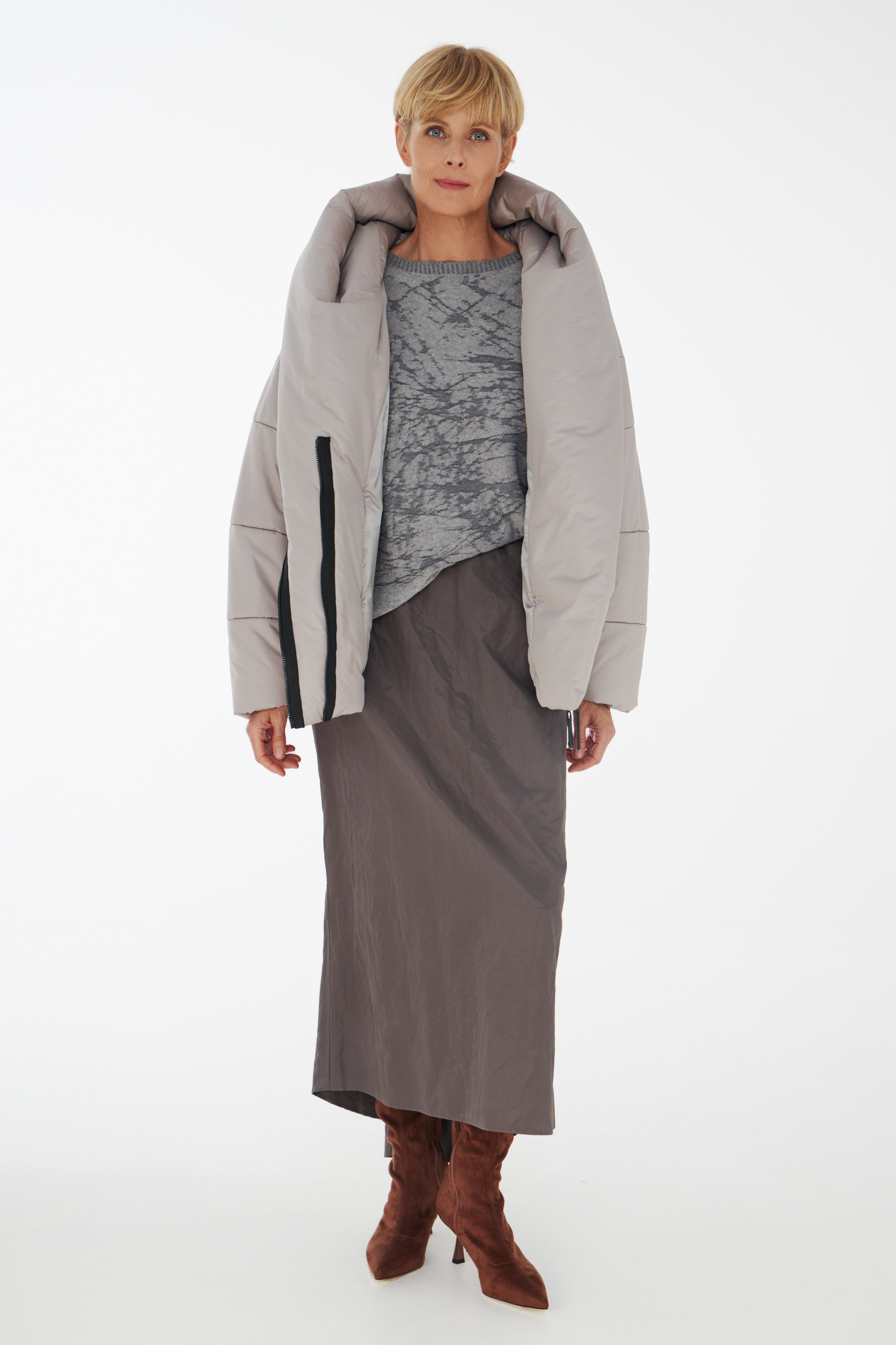 Куртка с диагональными швами 10 Серый (grise) от Lesel (Лесель)! Заказывайте по ✆ 8 (800) 777 02 37