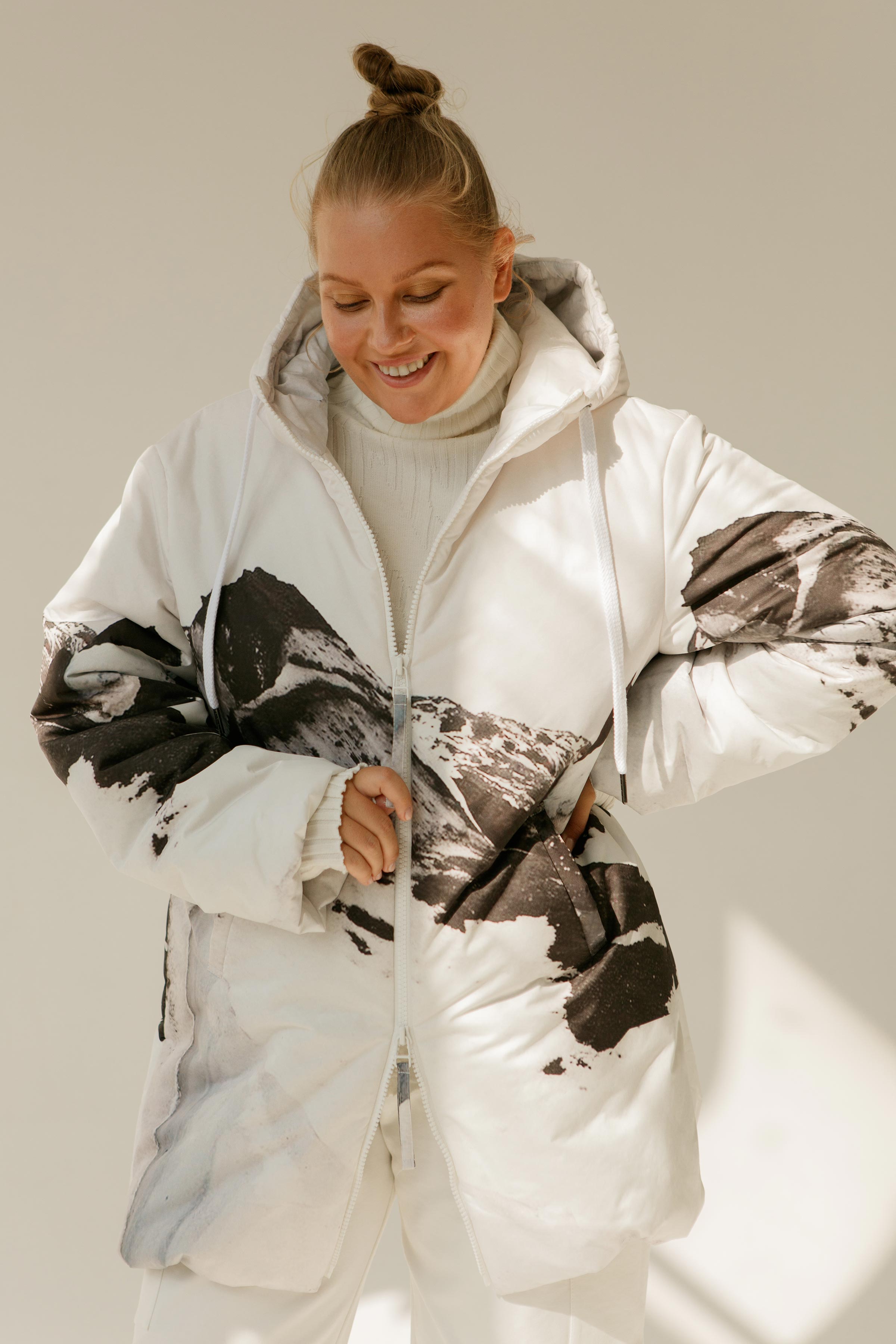 Куртка Средняя с капюшоном Горы 05 Белый (blanc) от Lesel (Лесель)! Заказывайте по ✆ 8 (800) 777 02 37