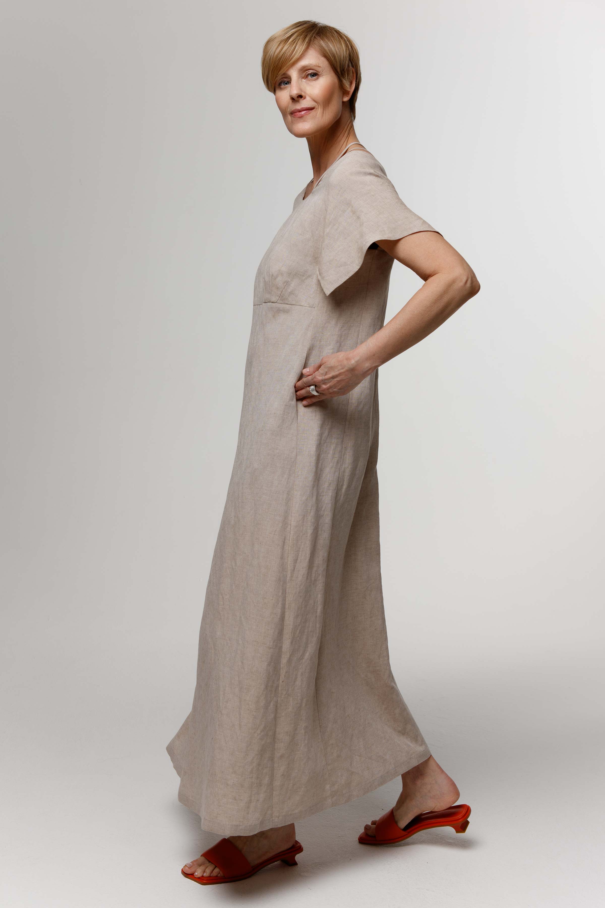 Платье с крылышками, лён 02 Песок (sable) от Lesel (Лесель)! Заказывайте по ✆ 8 (800) 777 02 37