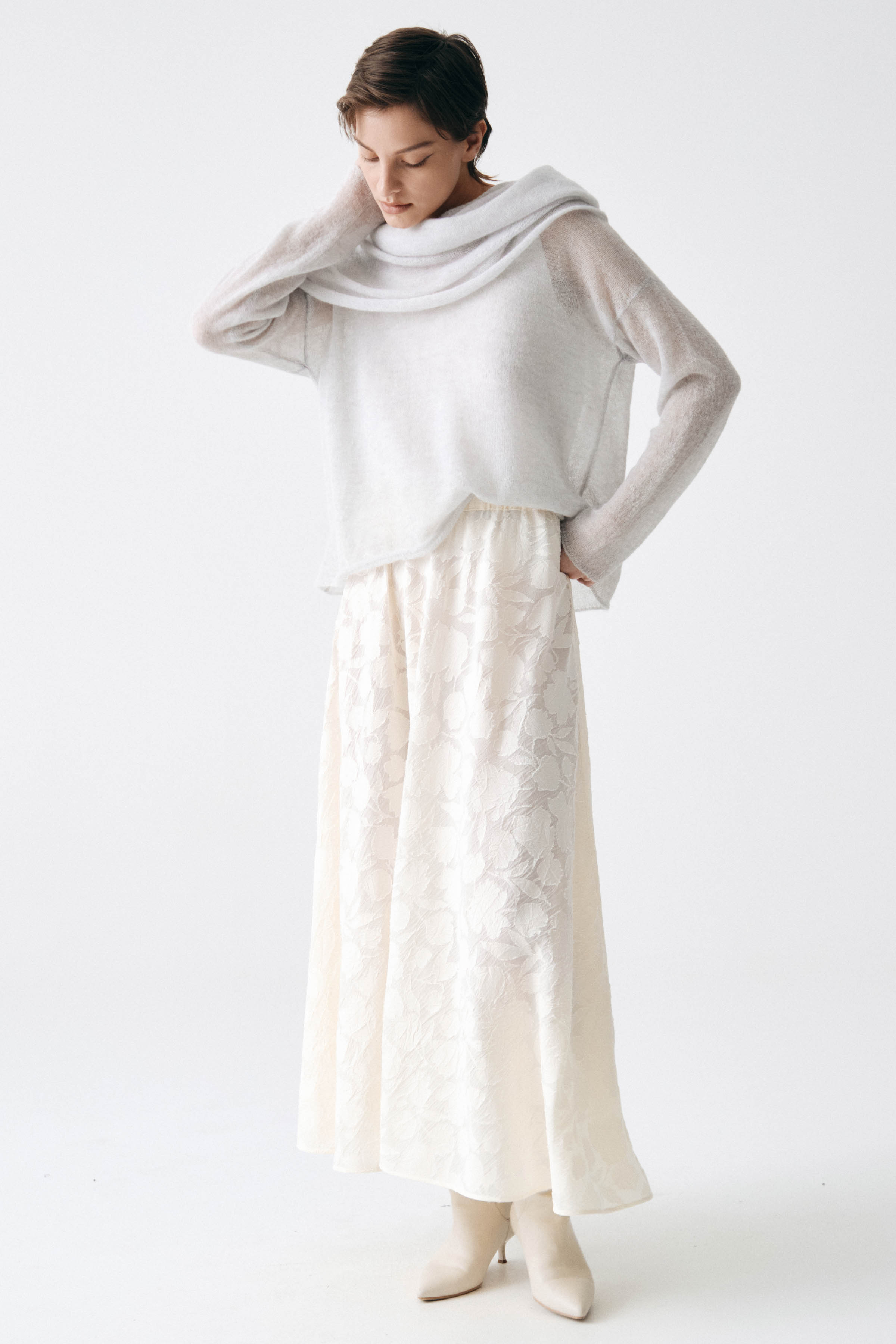 Юбка клеш Прозрачные цветы  от Lesel (Лесель)! Заказывайте по ✆ 8 (800) 777 02 37