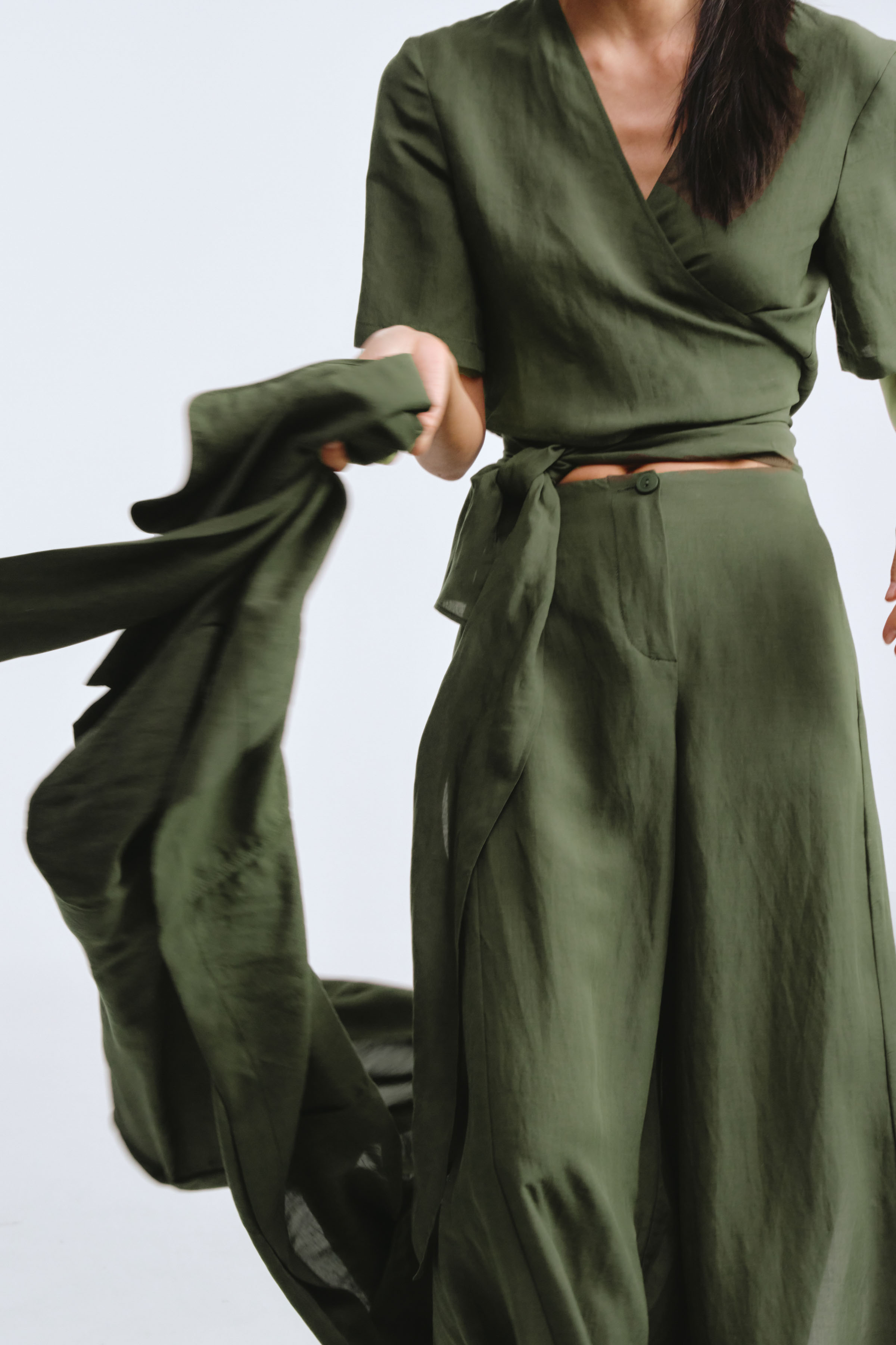 Блуза болеро с запахом  от Lesel (Лесель)! Заказывайте по ✆ 8 (800) 777 02 37