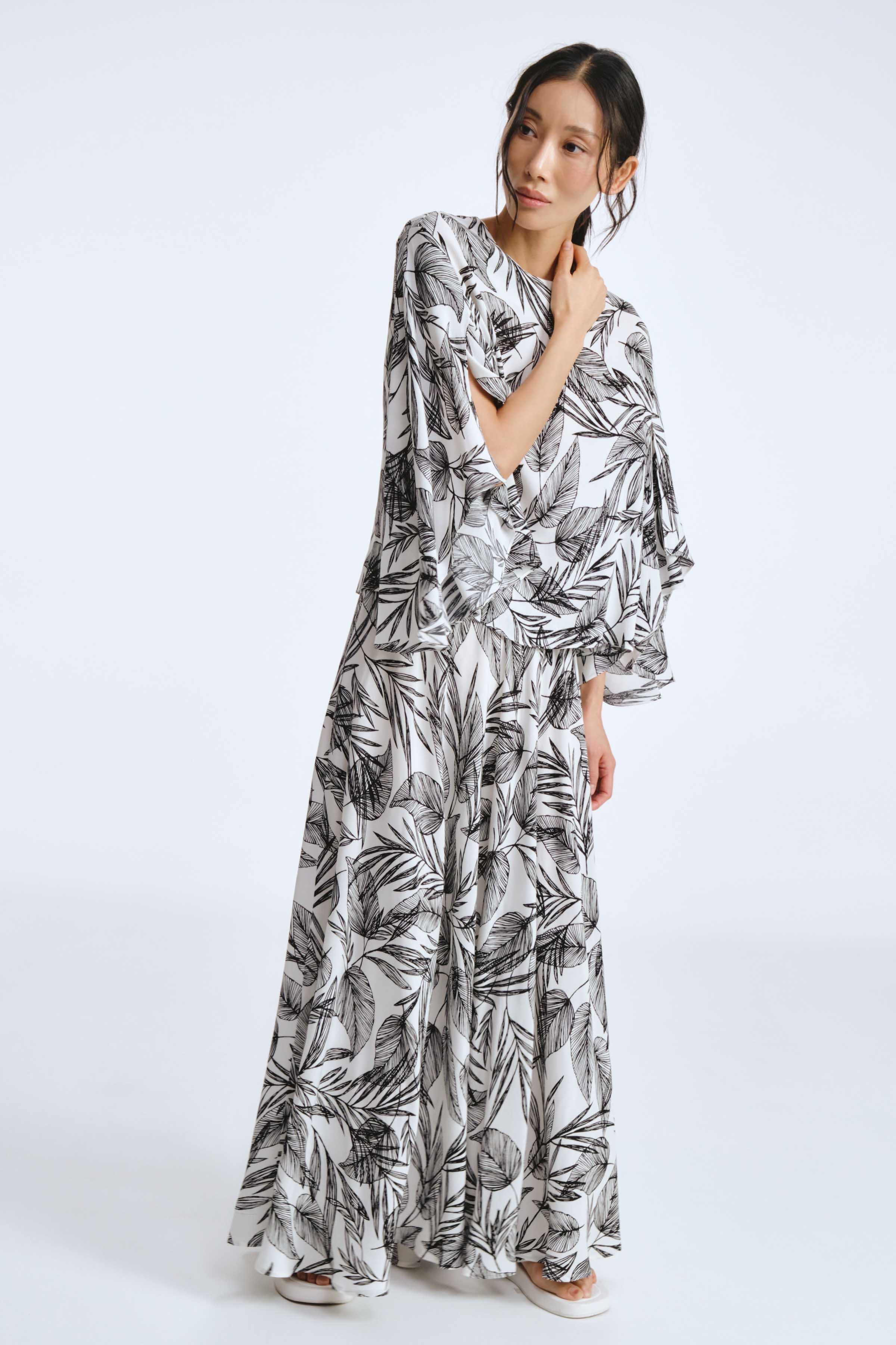 Юбка клеш Листья 03 Кварц (quartz), 00 Черный (noir) от Lesel (Лесель)! Заказывайте по ✆ 8 (800) 777 02 37