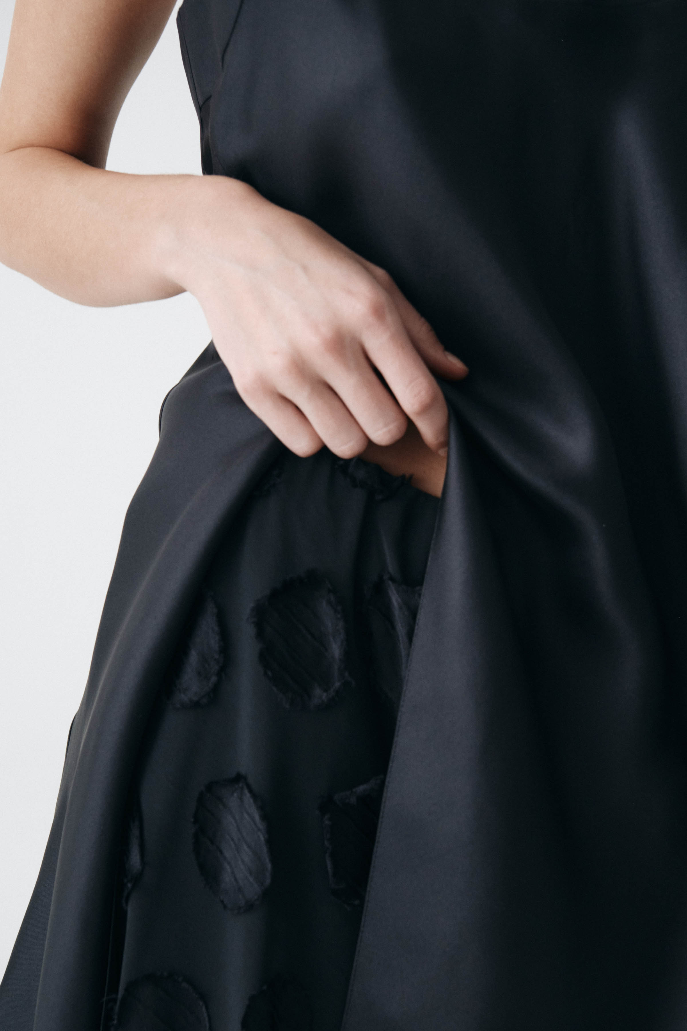 Юбка Прозрачный горох средней длины  от Lesel (Лесель)! Заказывайте по ✆ 8 (800) 777 02 37