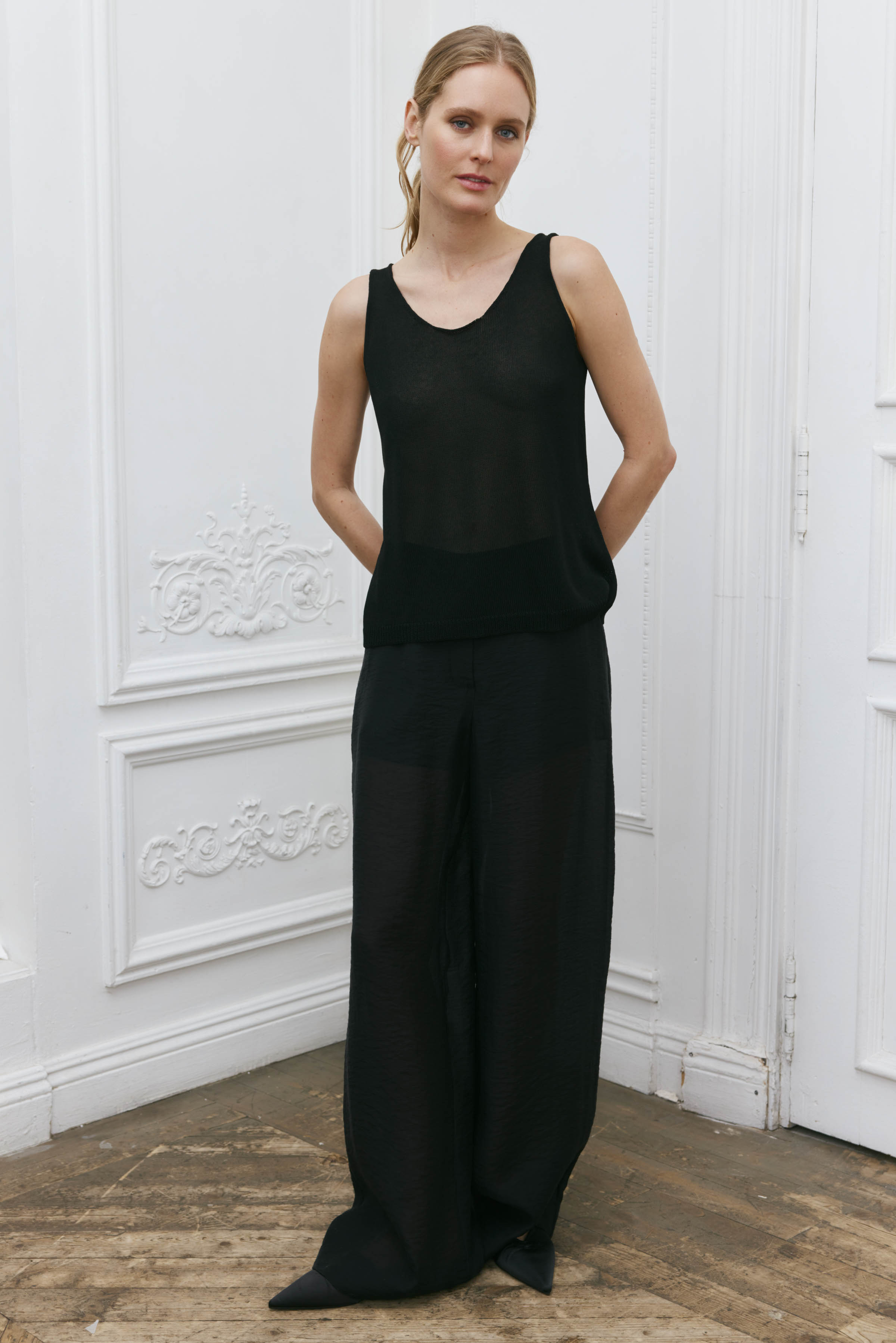 Топ база 00 Черный (noir) от Lesel (Лесель)! Заказывайте по ✆ 8 (800) 777 02 37