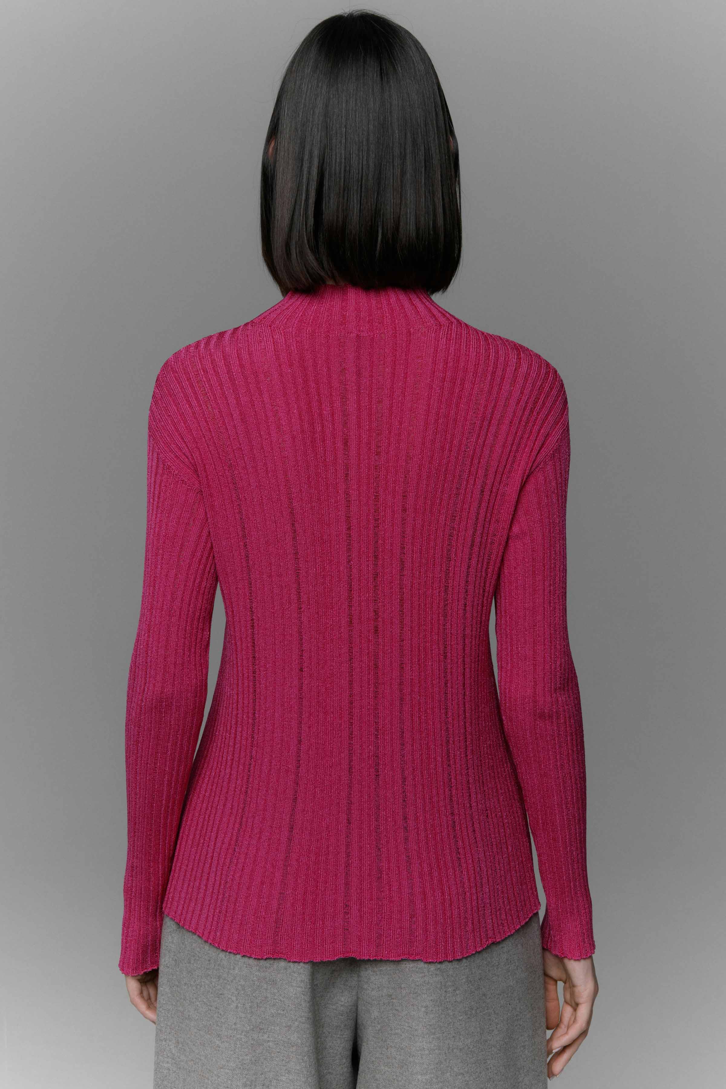 Водолазка Город  от Lesel (Лесель)! Заказывайте по ✆ 8 (800) 777 02 37