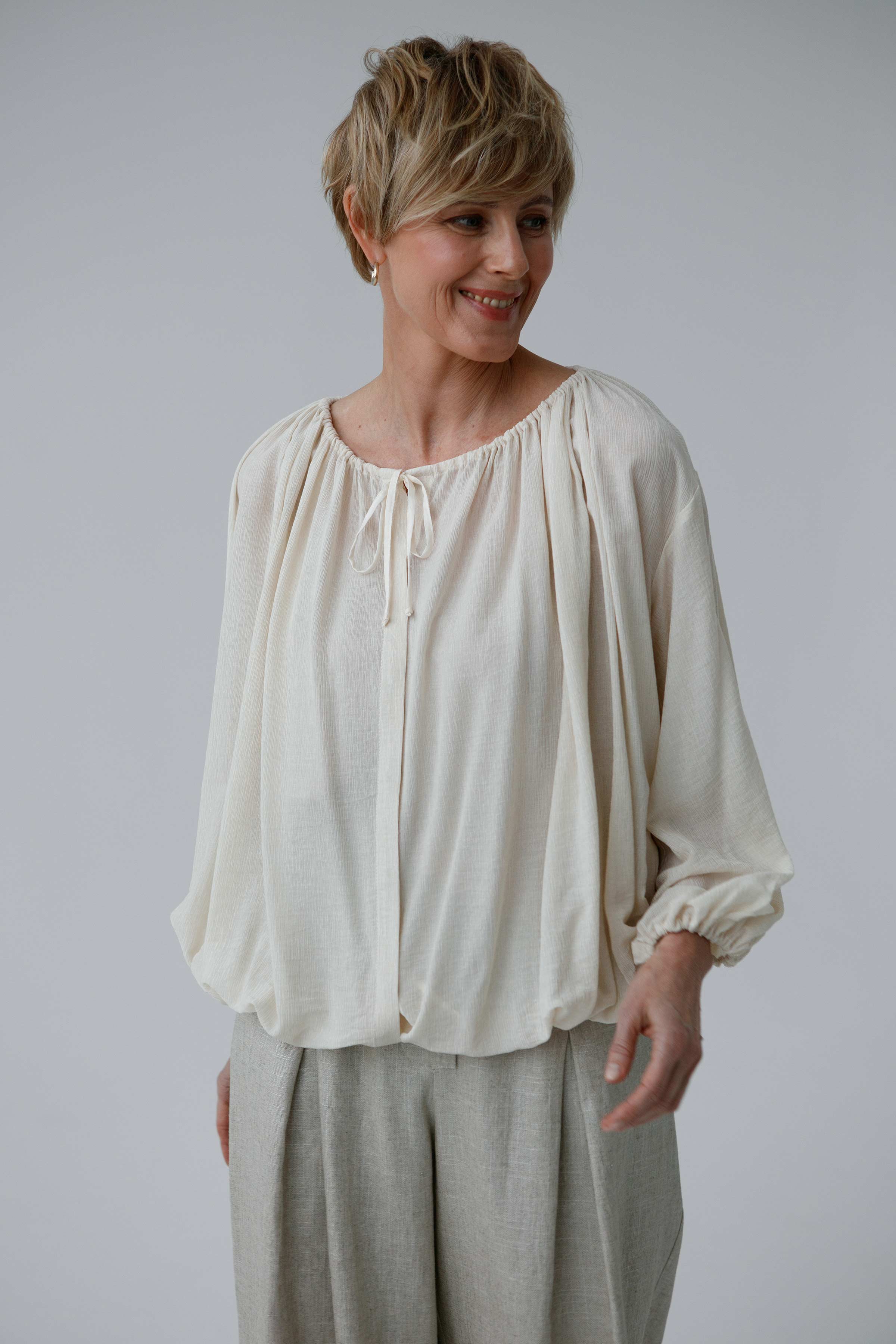 Блуза со сборкой  от Lesel (Лесель)! Заказывайте по ✆ 8 (800) 777 02 37