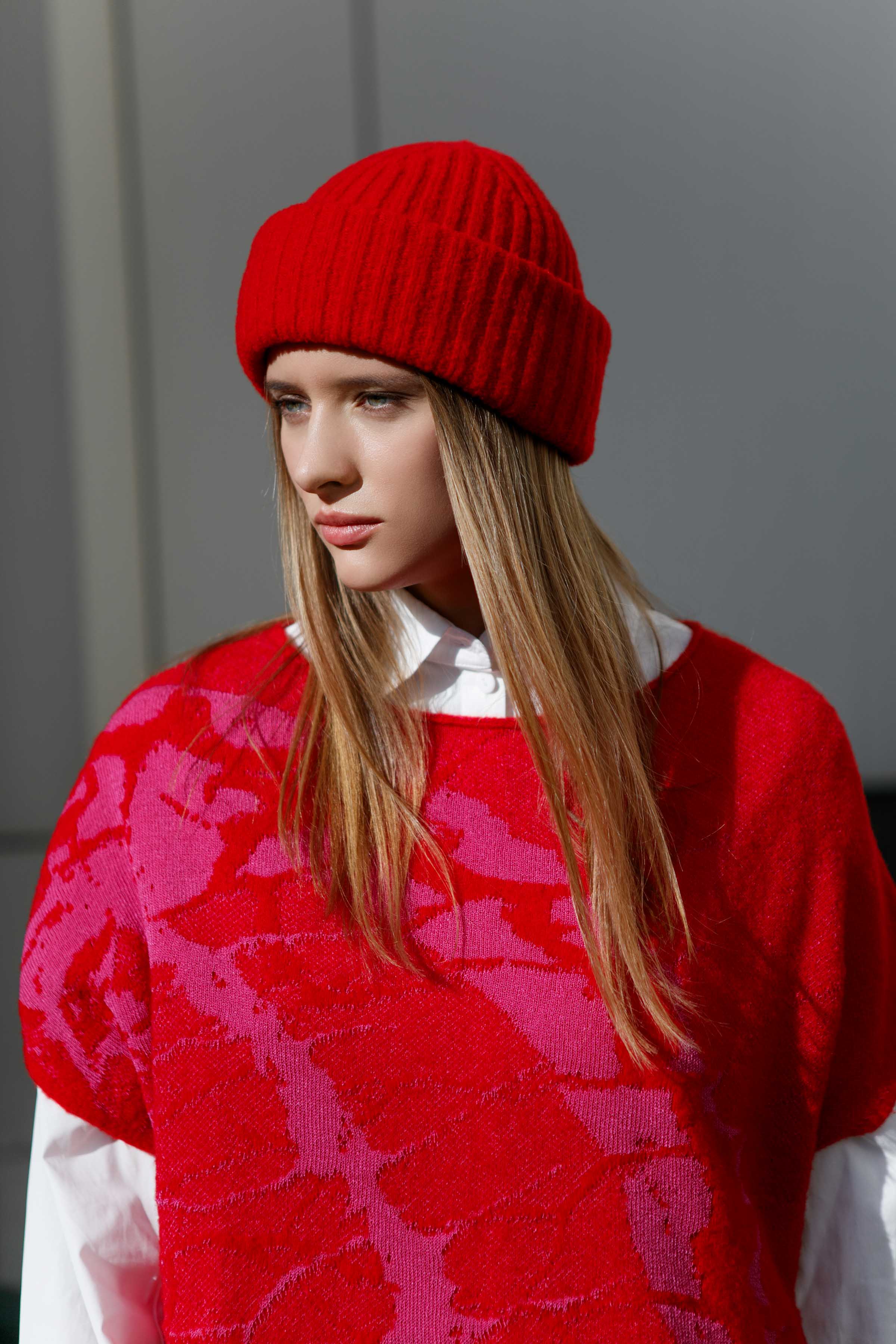 Шапка Резинка 25 Огненно-красный (fiery red) от Lesel (Лесель)! Заказывайте по ✆ 8 (800) 777 02 37