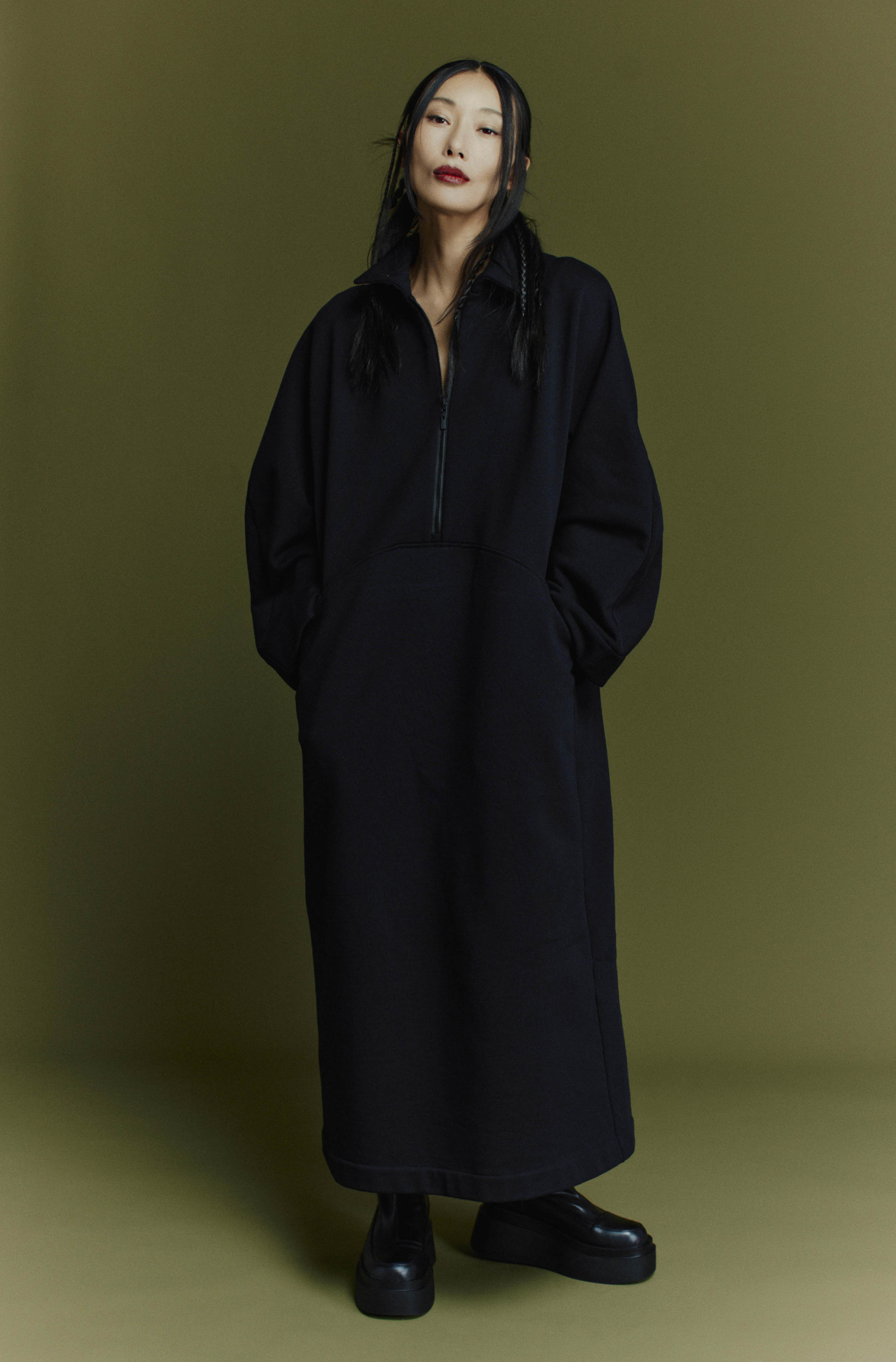 Платье с фигурными ластовицами, футер 00 Черный (noir) от Lesel (Лесель)! Заказывайте по ✆ 8 (800) 777 02 37