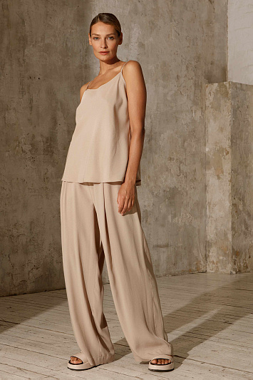 Брюки прямые со складками, креп