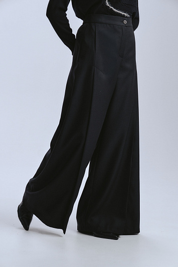 Брюки длинные широкие со складкой, шерсть