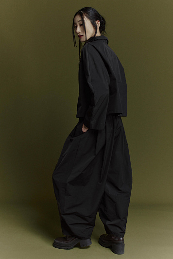 Жакет на молнии, с фигурными ластовицами