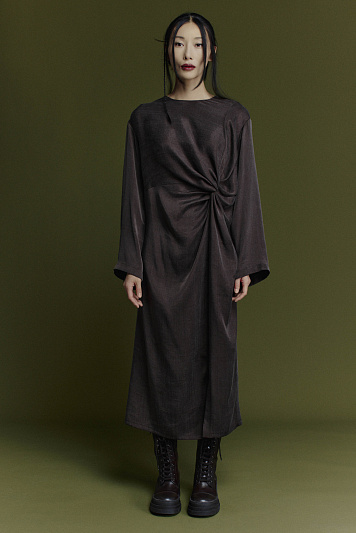 Платье со сложной драпировкой, вареный шелк