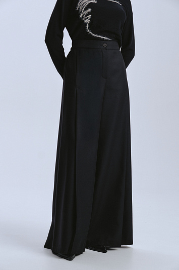 Брюки длинные широкие со складкой, шерсть