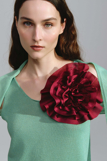 Брошь на магните Роза большая