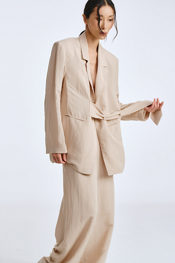 Жакет прямой, с хлястиком, тонкий лен