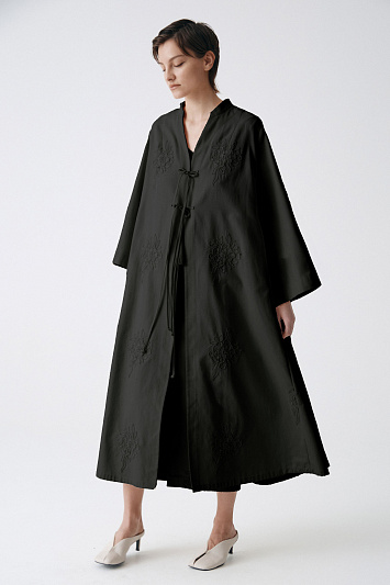 Жакет накидка с вышивкой