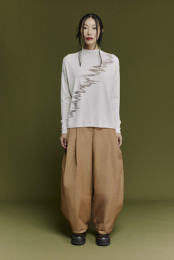 Брюки ромб со складками