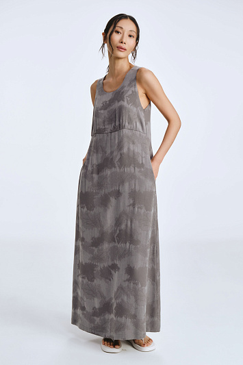 Платье прямое, широкие бретели, жаккард