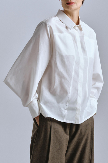 Блуза с ромбовидными рукавами