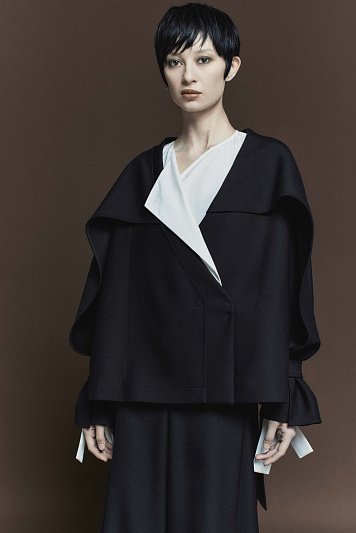 Тренч короткий, пелерины