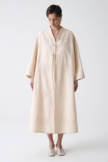 Жакет накидка с вышивкой